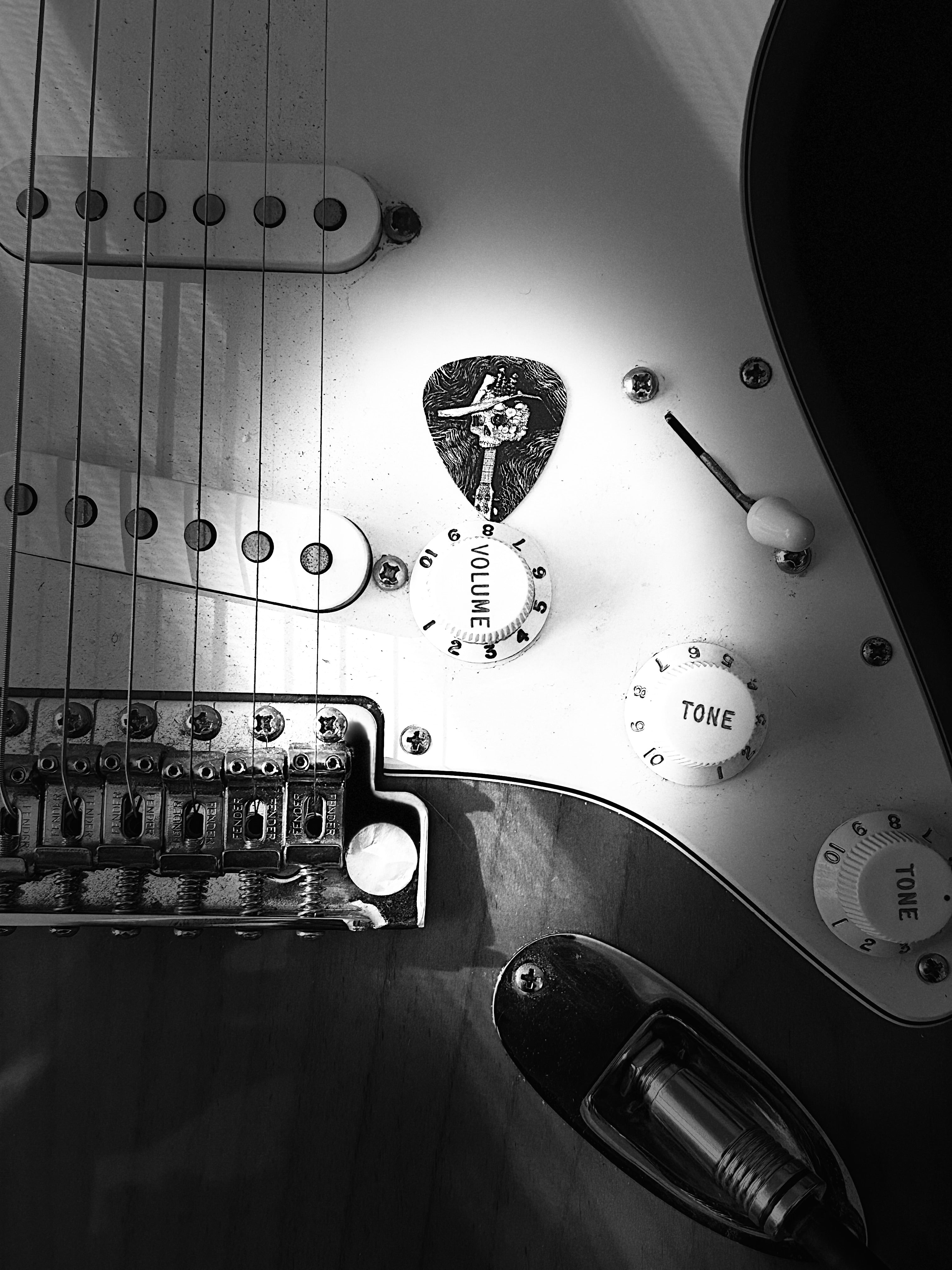 Dorti Stainless Steel Performance Guitar Pick