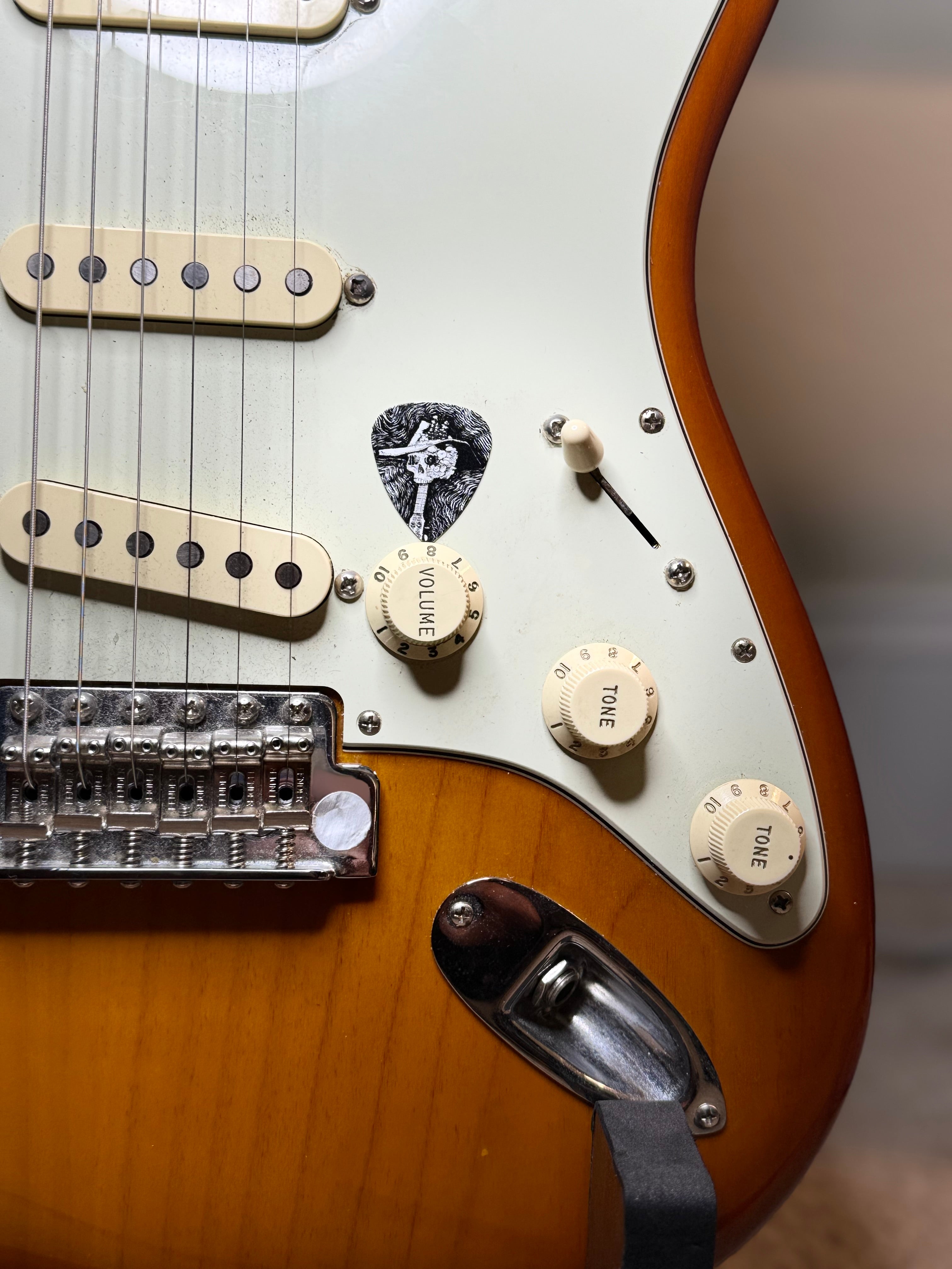 Dorti Stainless Steel Performance Guitar Pick